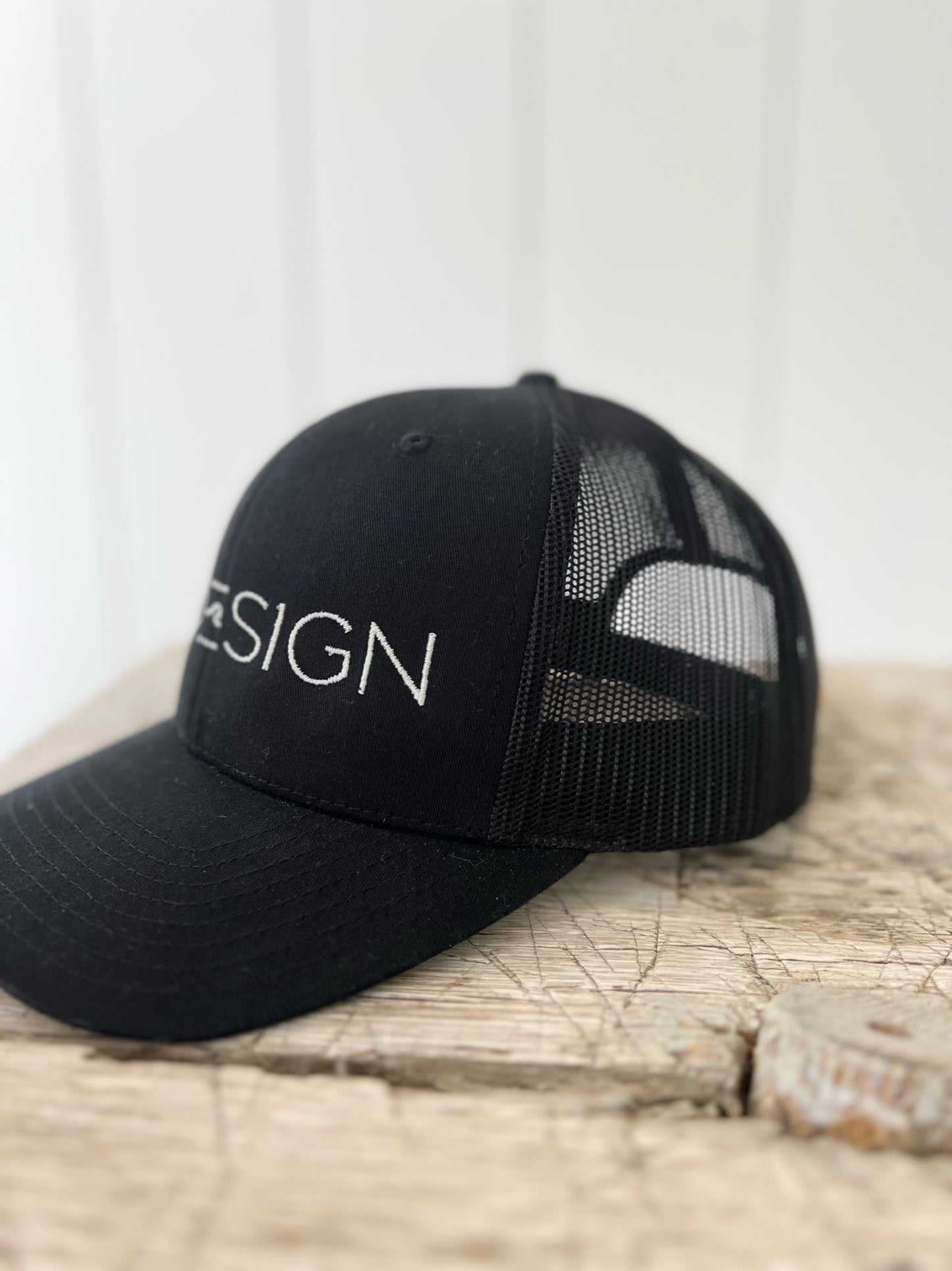 GLDESIGN Trucker Hat - Black/Black